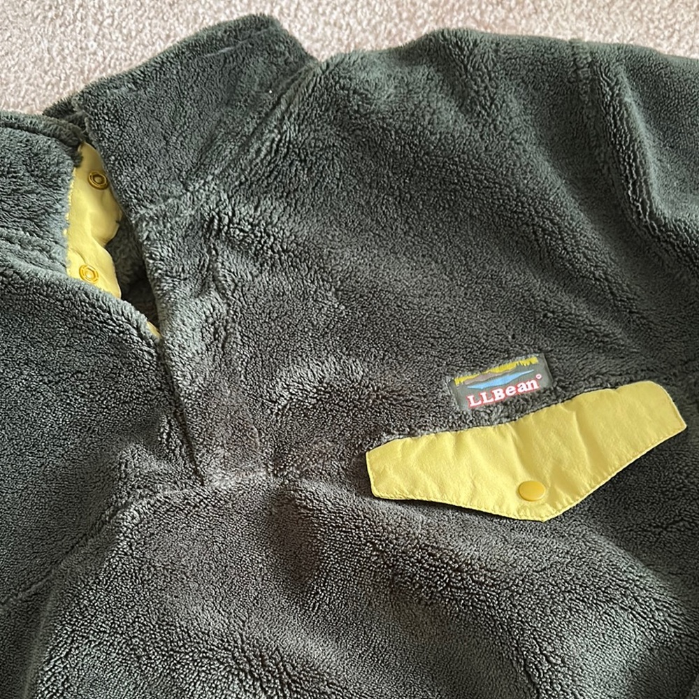 L.L Bean Dark Green Fleece Jacket - Picture 2 of 4